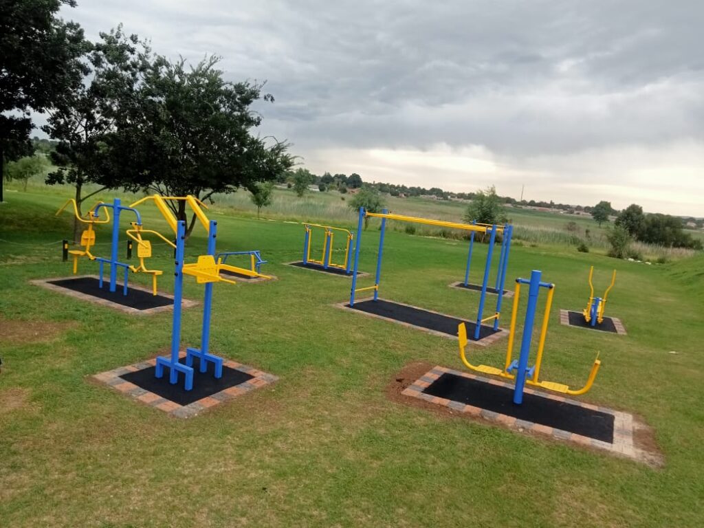 Outdoor Gym Equipment For Schools