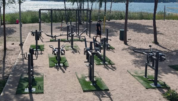 Projects In Smart Plate Loaded Outdoor Gym